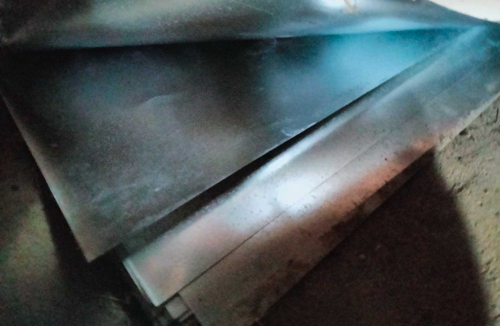 Vând tablă zincată nouă 100 foi tablă acoperiș tablă gard tablă metalică tablă pentru hale anexe construcții industriale preț bun Contact 0740616525