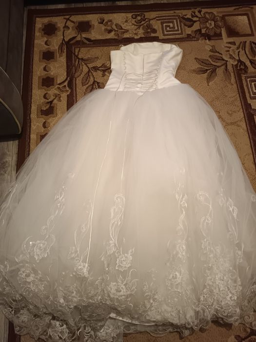 Продам свадебное платье