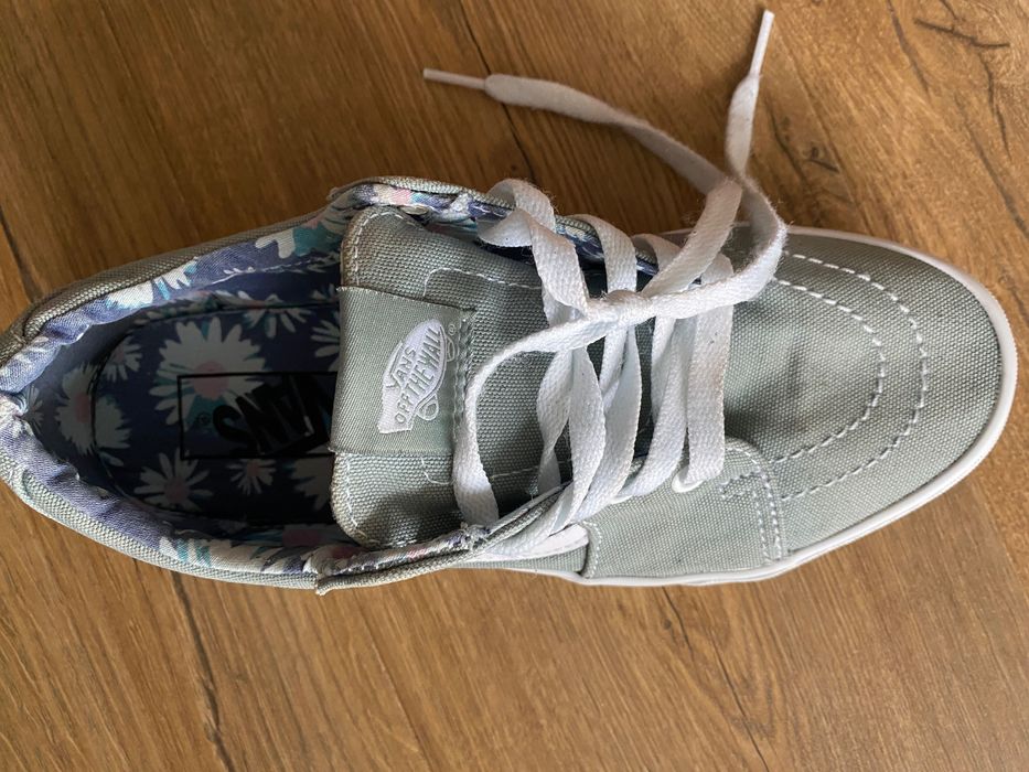 Дамски кецове Vans