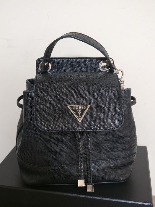 Guess оригинална дамска раница