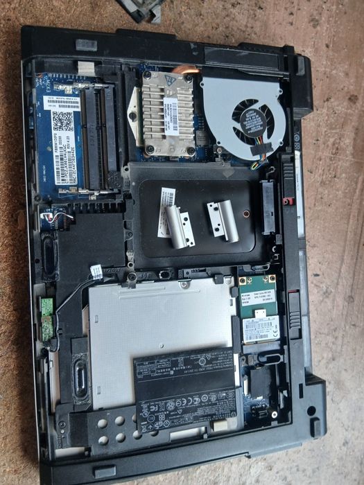 HP EliteBook 2570p на части