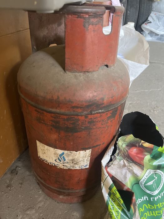 Продам два газовых баллона
