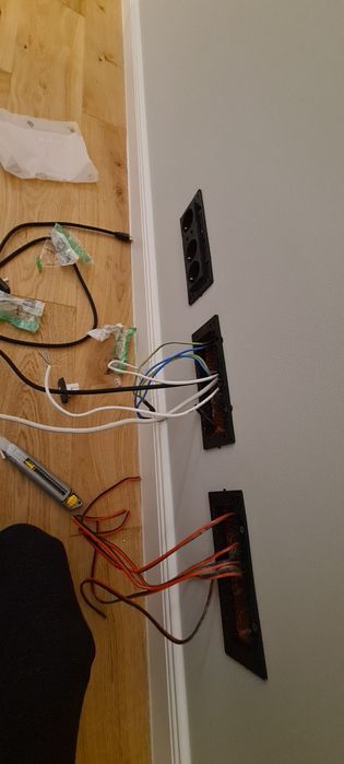 Montaj prize utp/tv/220v,pozare cabluri utp/tv cablari case