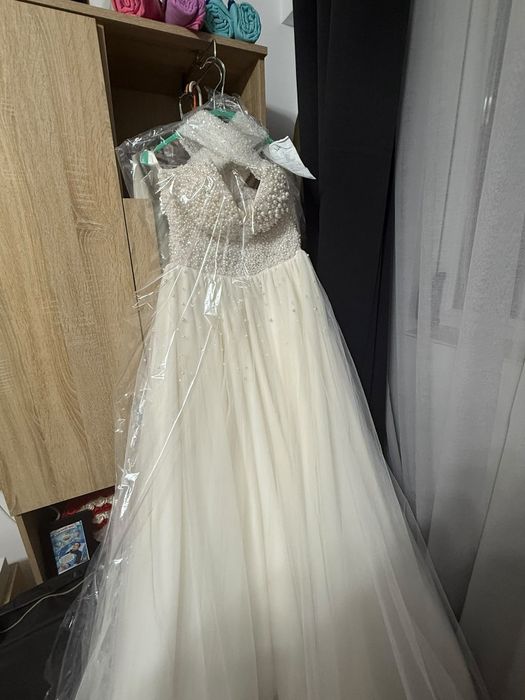 Rochie mireasa mărimea 46