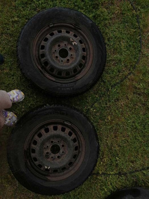 Гуми, зимни, 2 бр. (с джанти) за Fiat Punto S 1998