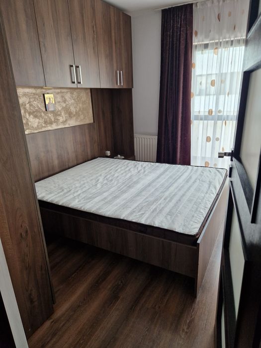 Apartament - 3 camere de inchiriat- Doamna Stanca