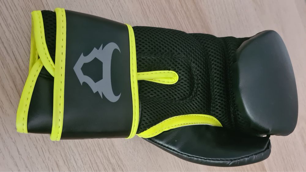 Manusi de box Venum Ringhorns