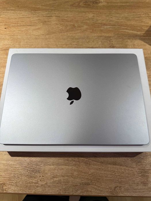 Macbook Air M2 8/256 100% 44sikl