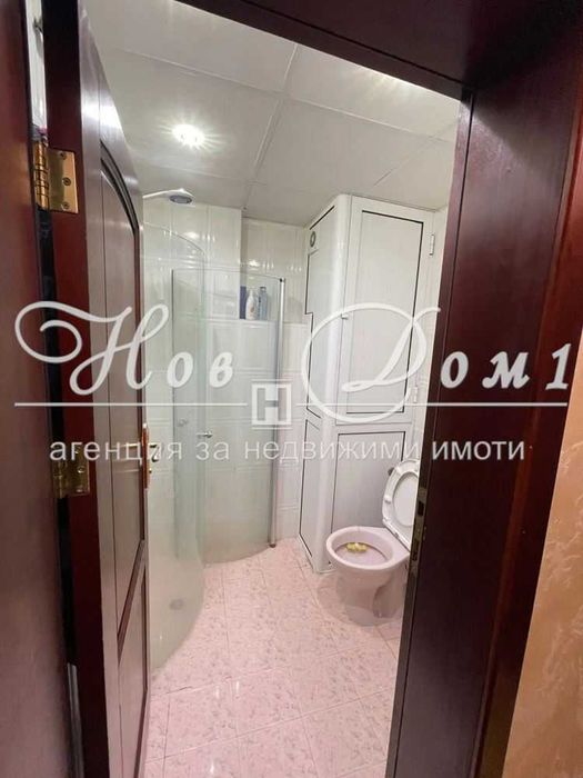 Продава се Четиристаен апартамент в Варна, Лятно кино Тракия - 111 кв.м за 6 €/кв.м - Снимка #4