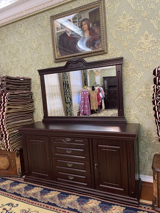 Продается стенка и комод