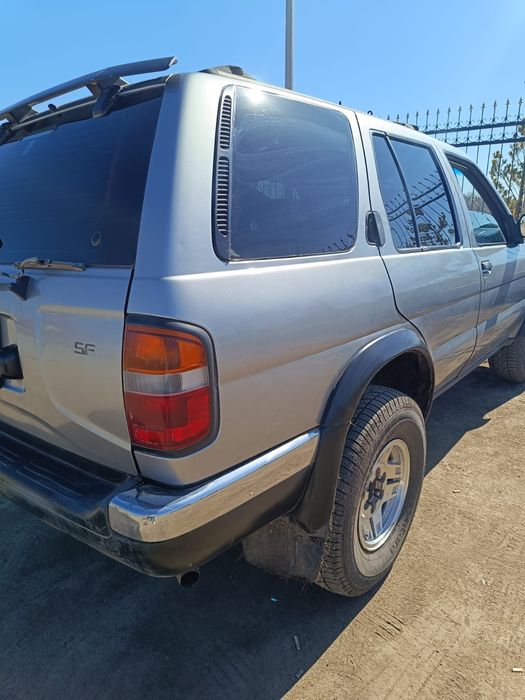 Nissan pathfinder r50