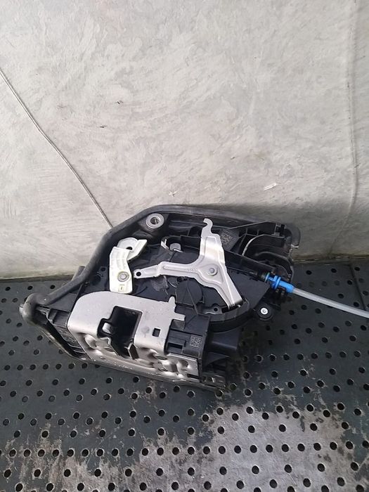Broasca usa stanga fata bmw x3 g01 5121949209105 19864010