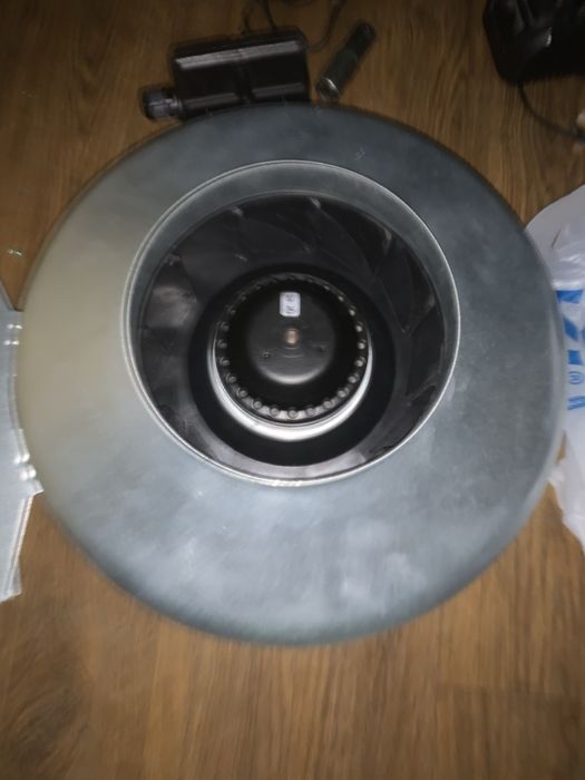 Вытяжной вентилятор