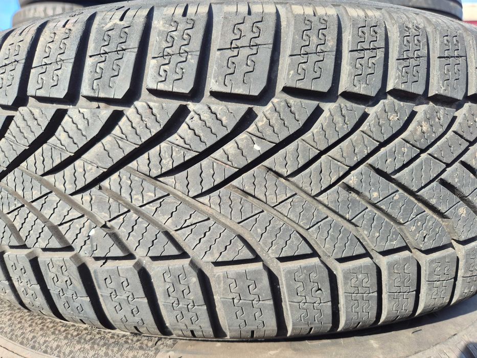 2 Anvelope M+S - 205/55/17 - FALKEN - CA NOI - DOT 2023 !