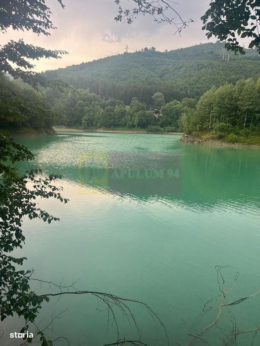 Teren cu deschidere la lac – Valea Doftanei, Prahova