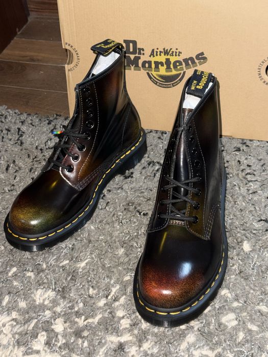 Bocanci Dr Martens pride