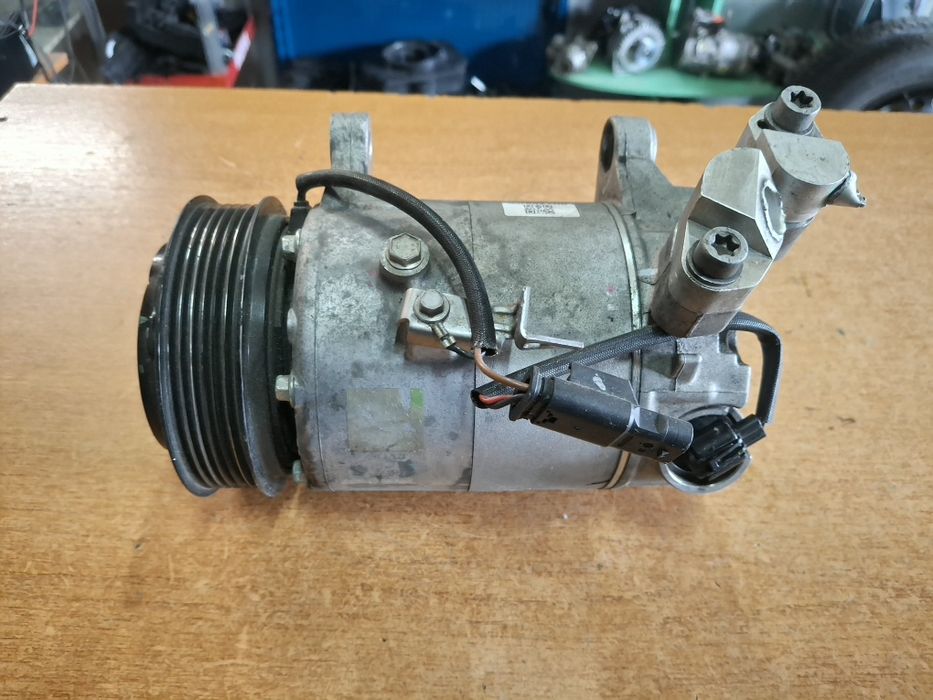 Compresor aer condiționat Bmw  Seria 2 F45 1.5 Benzina  2015>