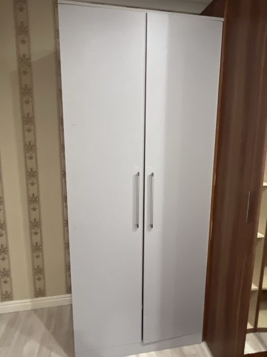 Продам шкаф срочно
