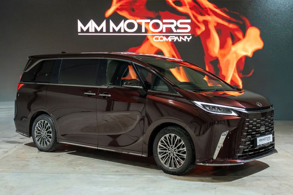 Lexus LM Lexus LM 350h Luxury Hybrid 2025