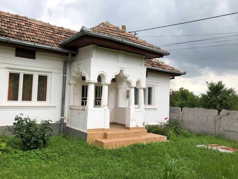 Casa si teren in satul Batoti (MH)