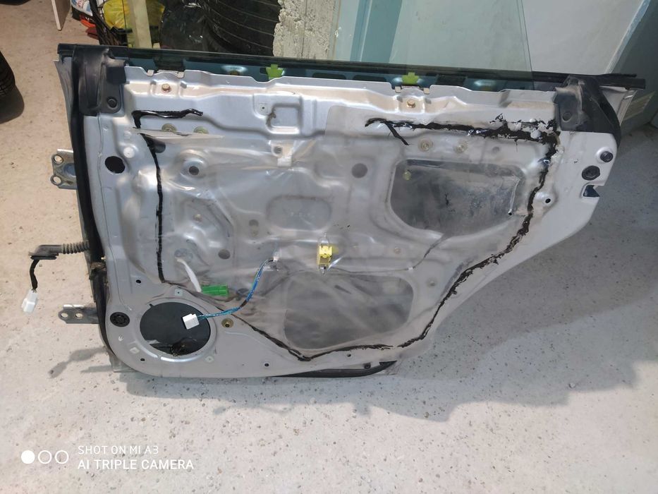 Врати и калник Легаси 2005г.