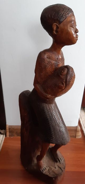 Statuie Vintage din lemn întreg sculptată manual