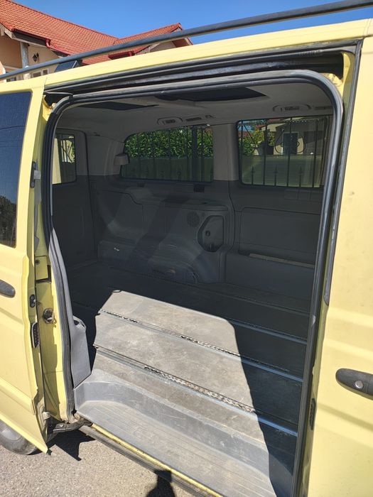 Vând Mercedes Vito 2.2 diesel