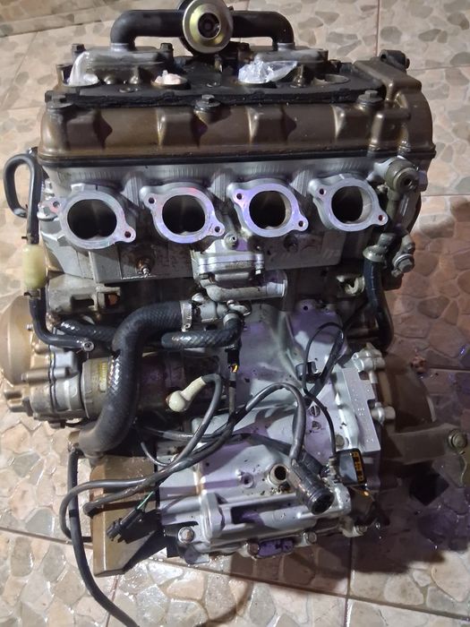 Piese kawasaki gpz si zx6r