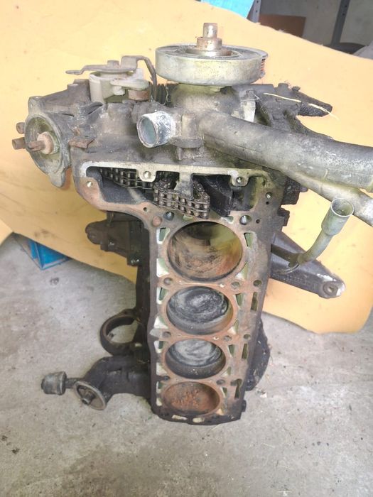 Блок с коленвалом