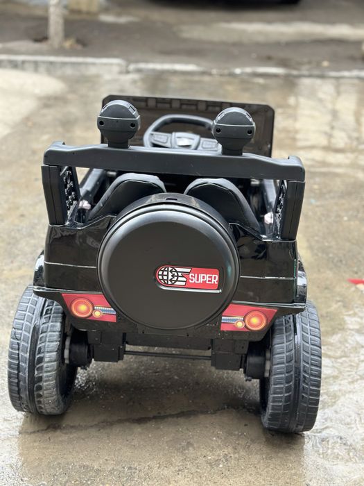 Mercedes-Benz Електромобиль для детей