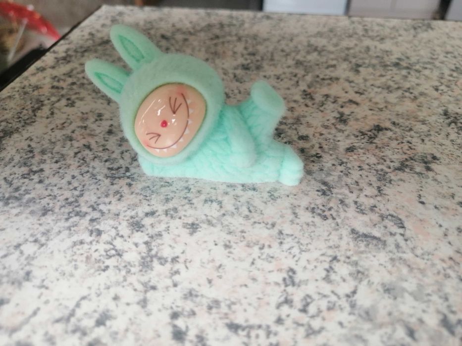 Плюшени Labubu и Капибара