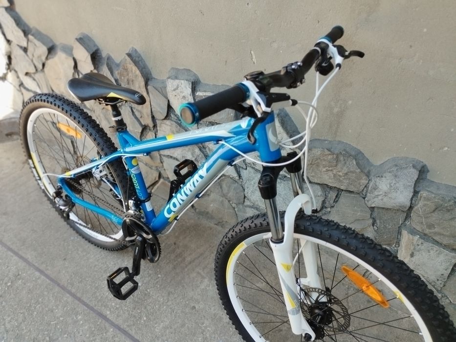Bicicleta mountain bike pe 27.5 Germania