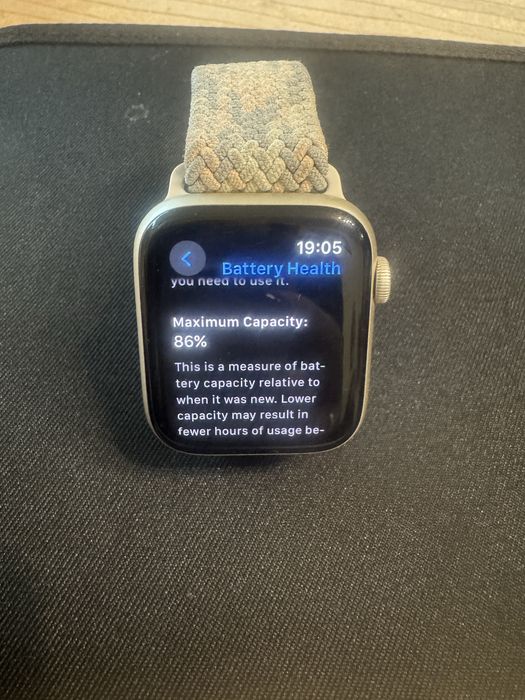 Apple Watch SE2 v2, 44 mm