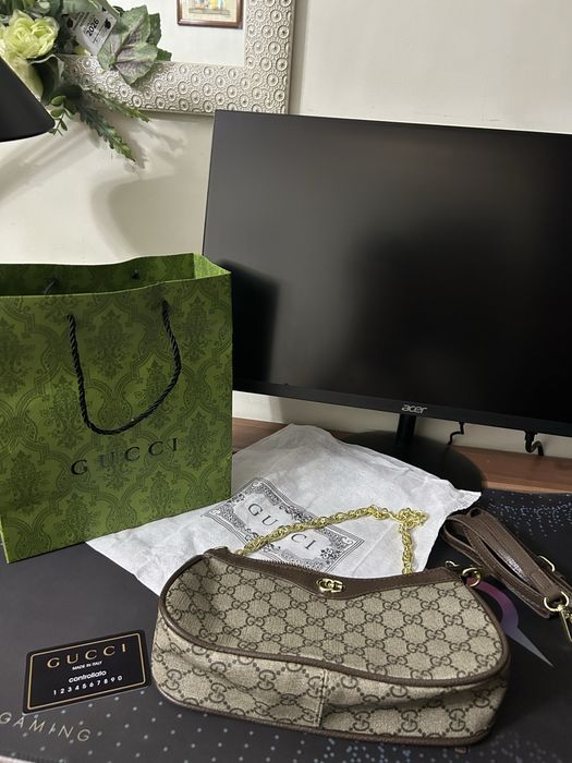 Vand geanta gucci noua!