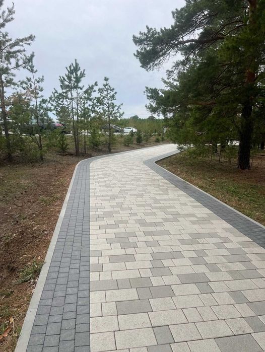 Укладка брусчатки бардюра поребрика