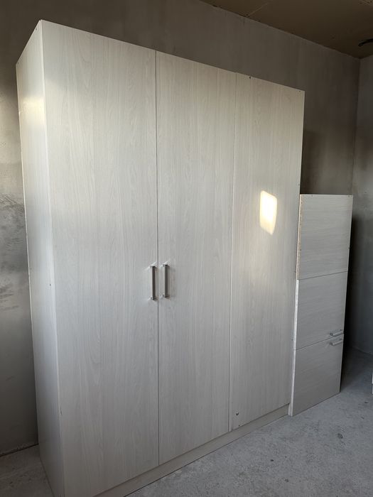 Продам шкаф угловой прхожка