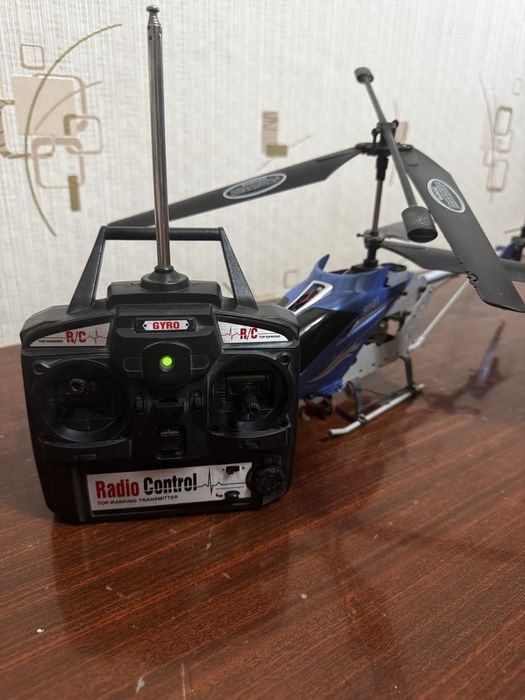 Радиоуправояемый вертолет