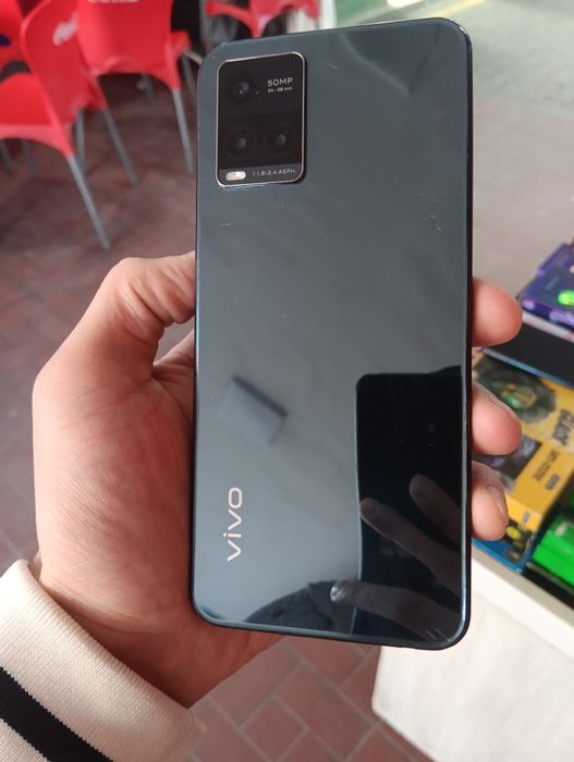 Vivo y33s ( 4+1 + 128 )