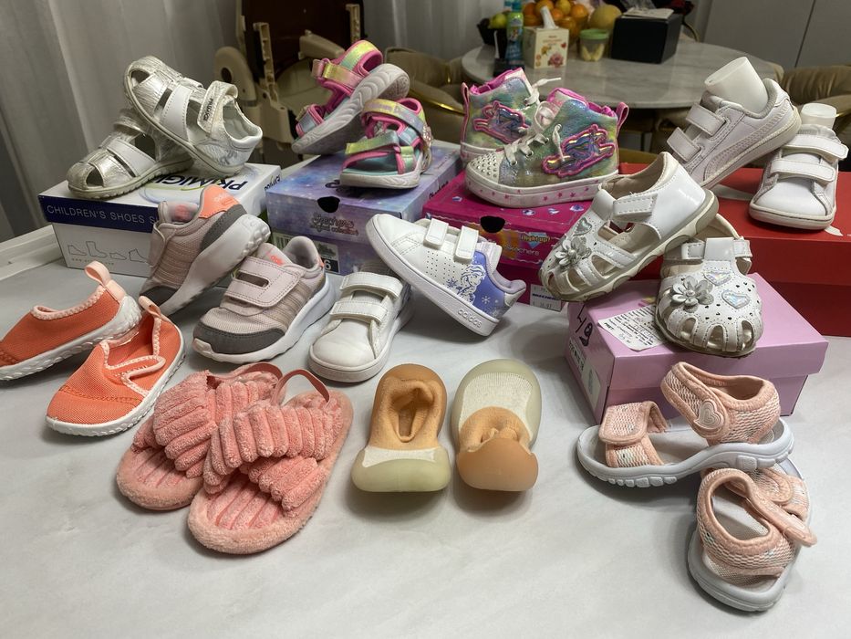 Papucei de vanzare marimi 20-24