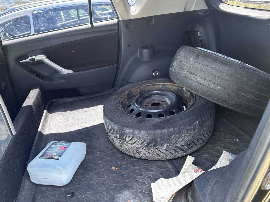 На части Toyota Verso 2.0 дизел 126 к.с., 2009 година