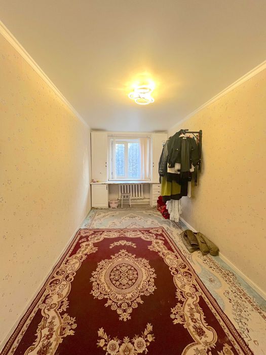 2-комнатная на 6 мкрн, возле рынка ][