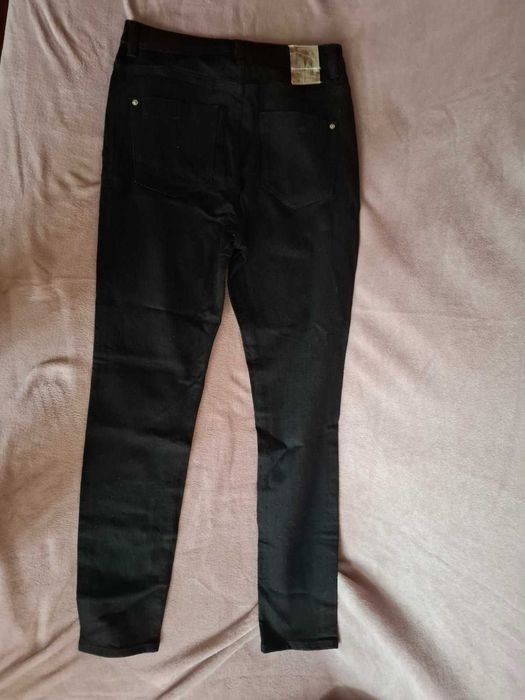 Зара -дънки и клин