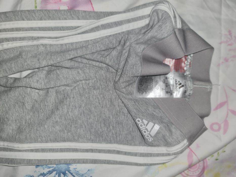 Haine de toate marimile. Astept mesaj privat. Mai am si alte anunturi.