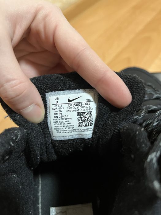 Продам кроссовки Nike