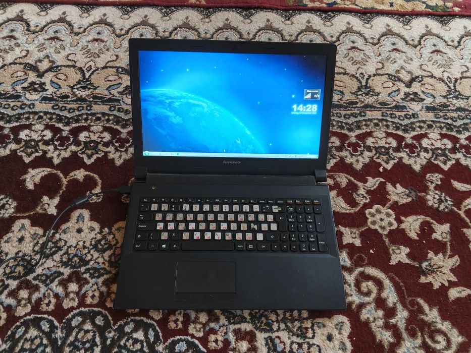 Lenova notbuk Windows 7