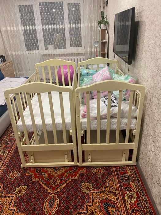 Продам 2 детские кровати