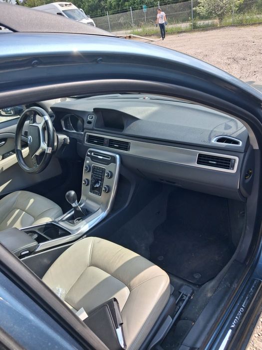 Volvo v70 an 2014