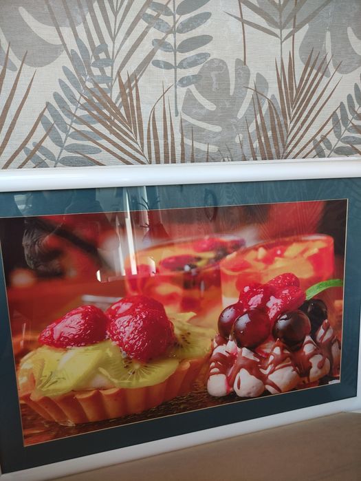 Продаются картины в отличном состоянии,отлично подходит для ресторанов