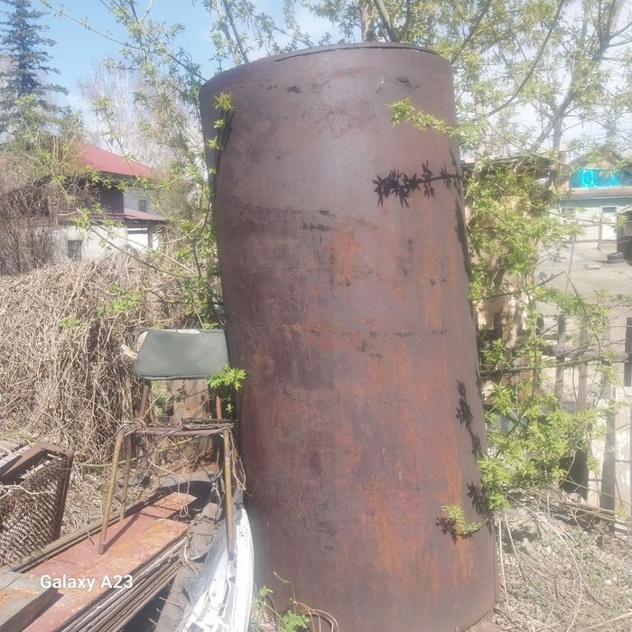 Бочка, бак для полива,