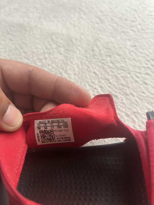 Сандалети adidas